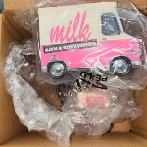 New in Box Bath & Body Works Milk Truck Nightlight Plug - Pink, Silver & Cream